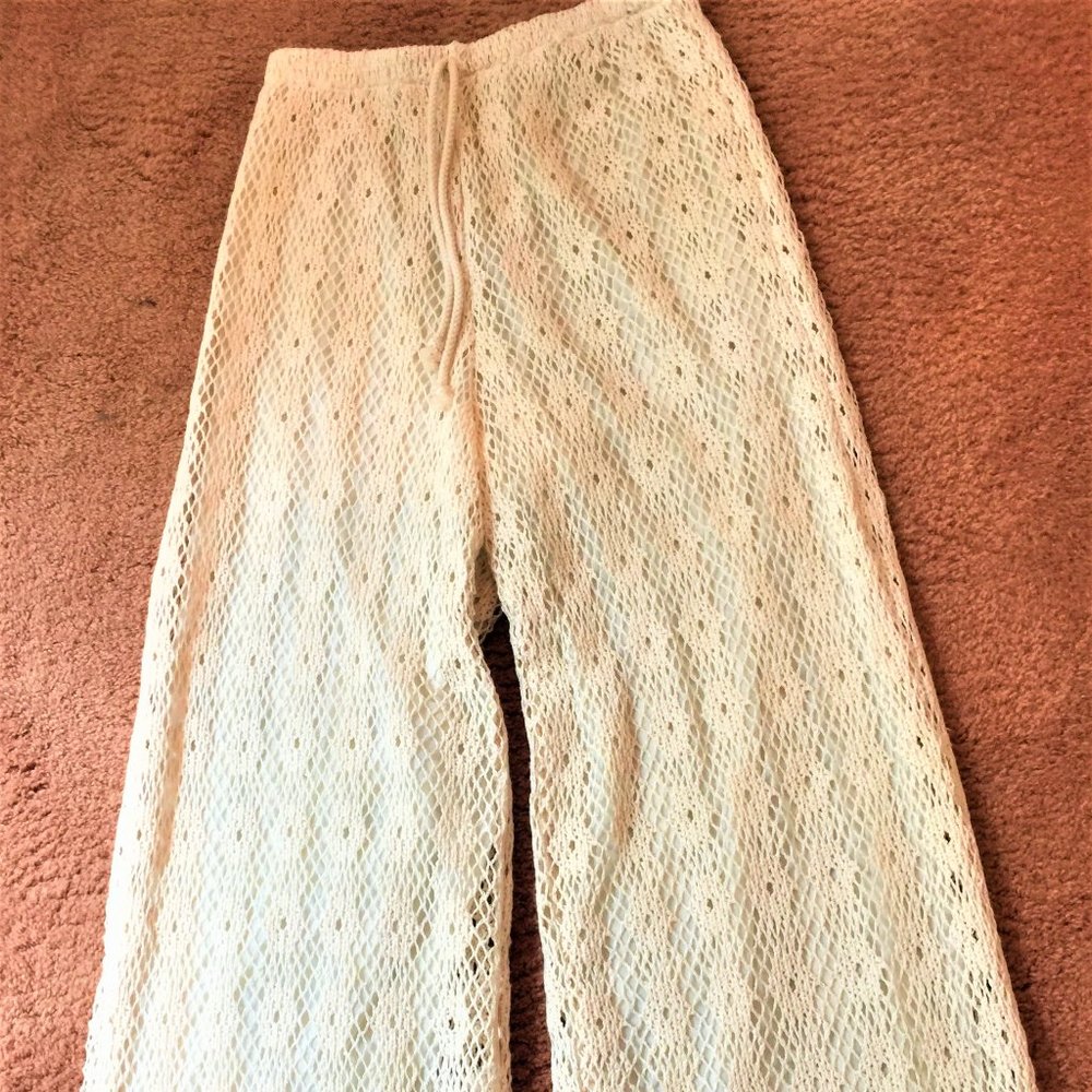 White CROCHET Flare Leg Pull On BOHO Pants, size M